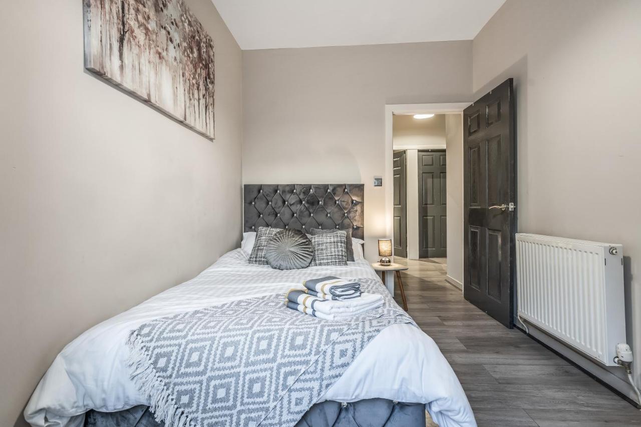 Private Ground Floor Main Door Entrance - Spacious 2 Bedroom Property - The Shore, Leith Edinburgh Exterior foto